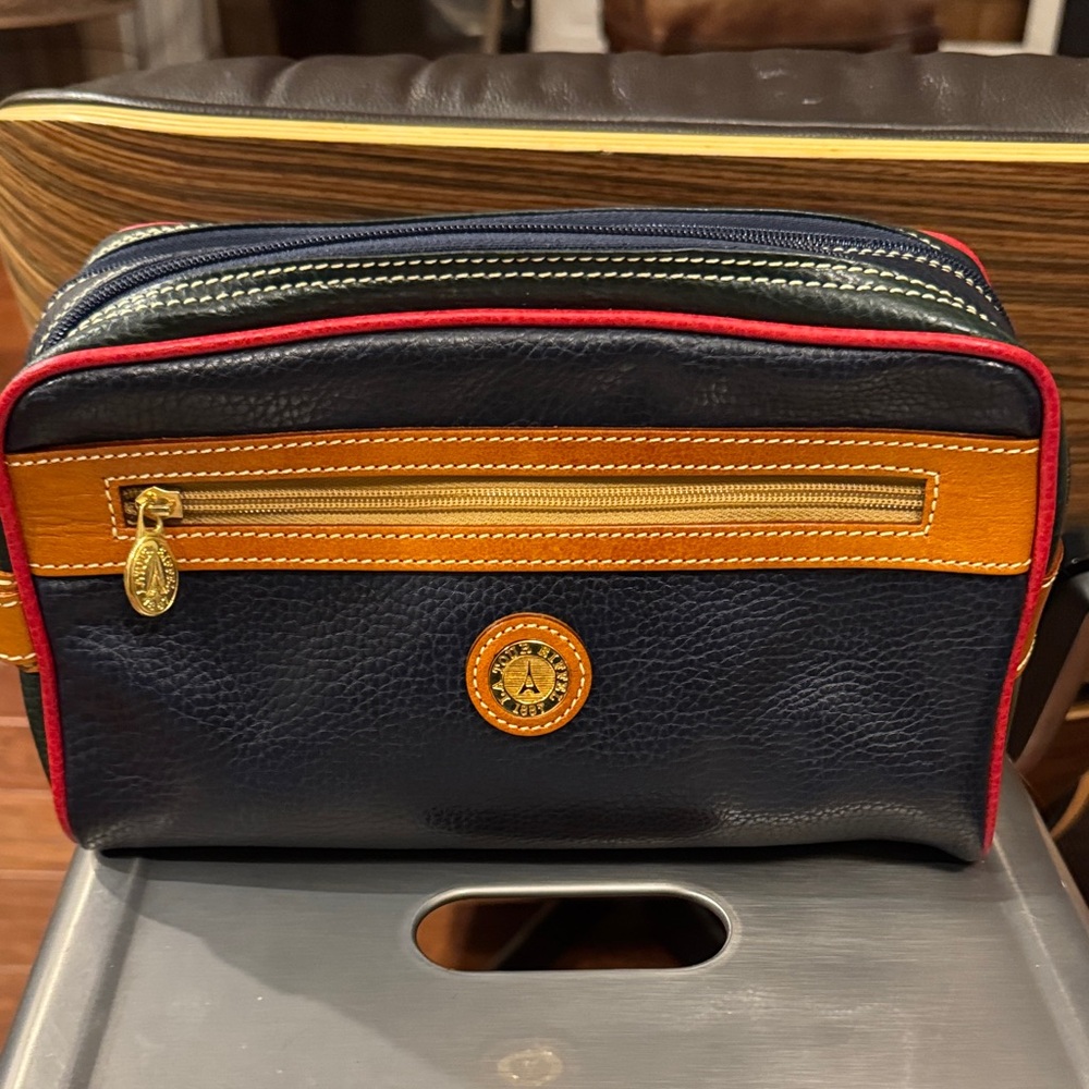 Le Tour Eiffel 1887 Men’s Toiletry  Bag